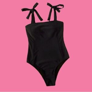 ROMWE Black Bow-Tie Shoulder Strap One-Piece Swimsuit - WL